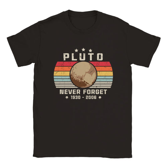 Pluto Never Forget Retro Style T-shirt, Outer Space Gift for Men and Women, Vintage, Solar System Tee